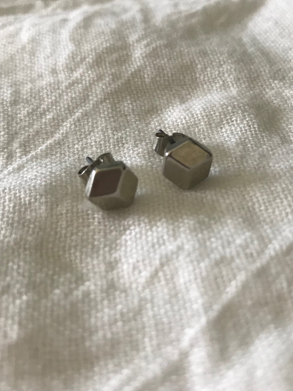 🌷2 for $5🌷 Silver Tone Geometric Hexagon Stud Earrings Minimalist Modern